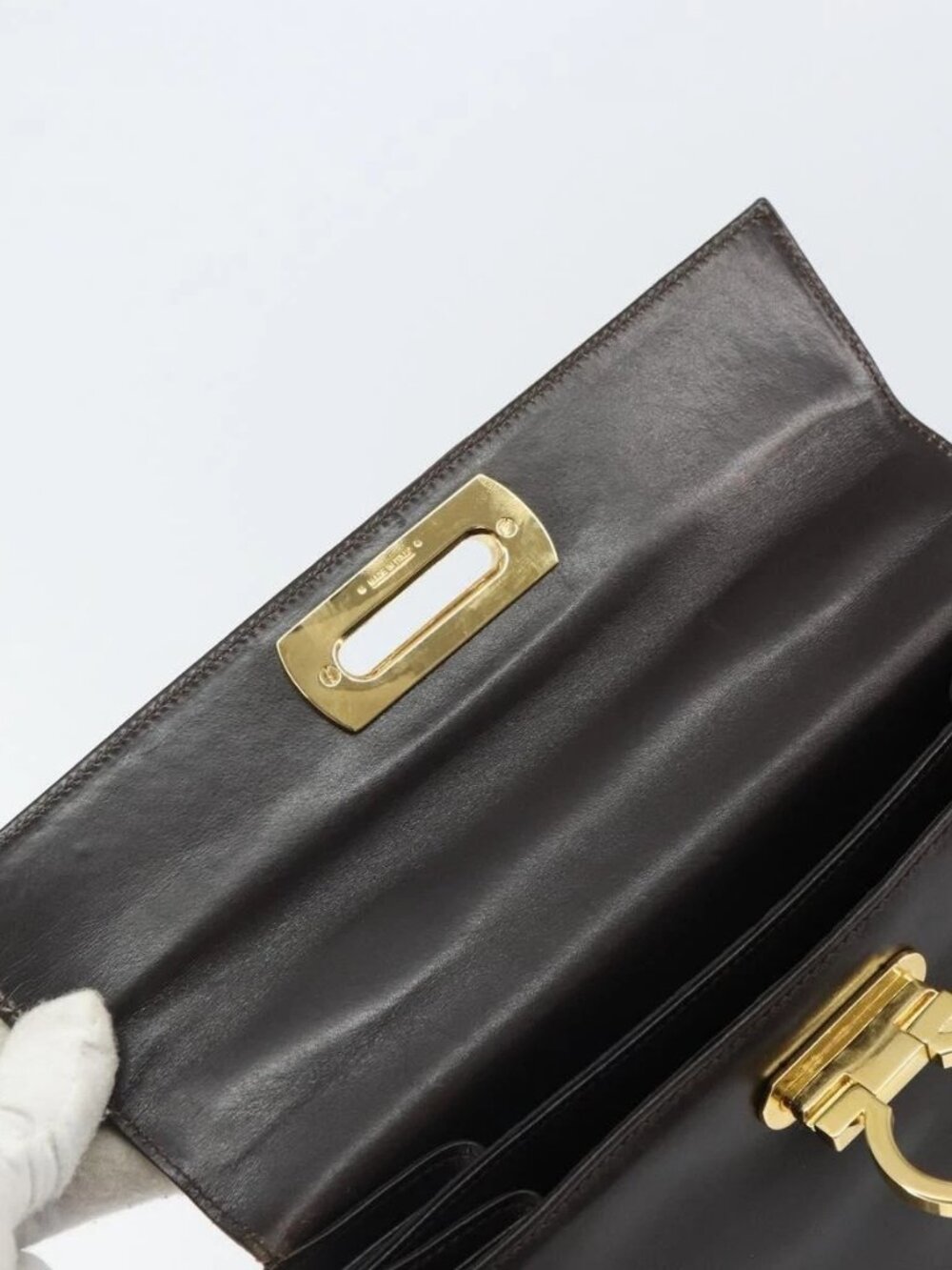 Salvatore Ferragamo Gancini Hand Bag Leather 2way Brown Gold Auth 162468 - Picture 9 of 15